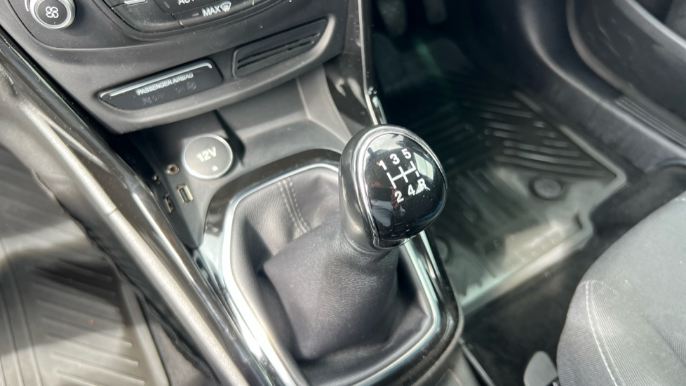 Ford B-MAX 1.0 EcoBoost Titanium Navigator 5dr Petrol Hatchback - Image 13