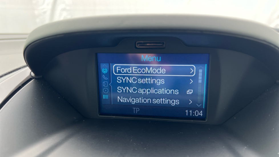Ford B-MAX 1.0 EcoBoost Titanium Navigator 5dr Petrol Hatchback - Image 21