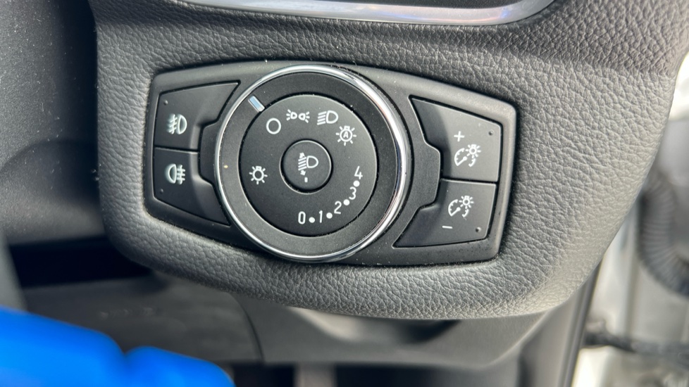 Ford B-MAX 1.0 EcoBoost Titanium Navigator 5dr Petrol Hatchback - Image 34