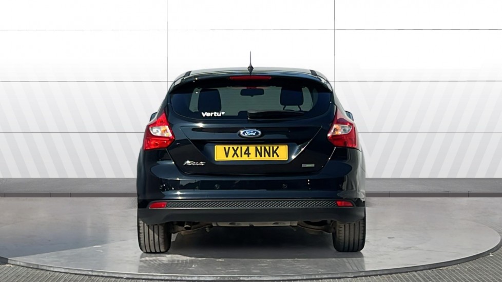 Ford Focus 1.0 125 EcoBoost Zetec Navigator 5dr Petrol Hatchback - Image 6