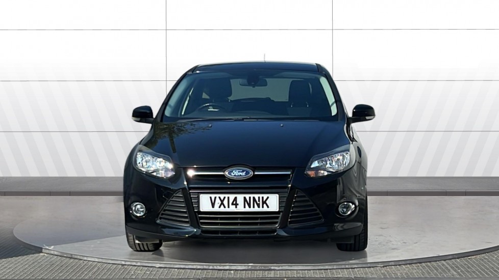 Ford Focus 1.0 125 EcoBoost Zetec Navigator 5dr Petrol Hatchback - Image 3