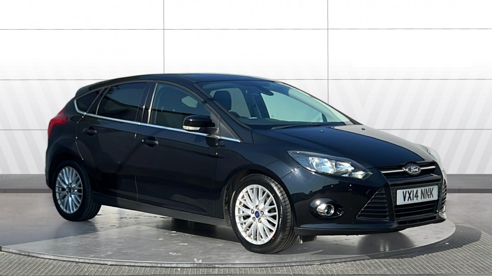 Ford Focus 1.0 125 EcoBoost Zetec Navigator 5dr Petrol Hatchback - Image 1