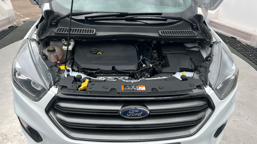 Ford Kuga 1.5 EcoBoost ST-Line 5dr 2WD Petrol Estate - Image 8