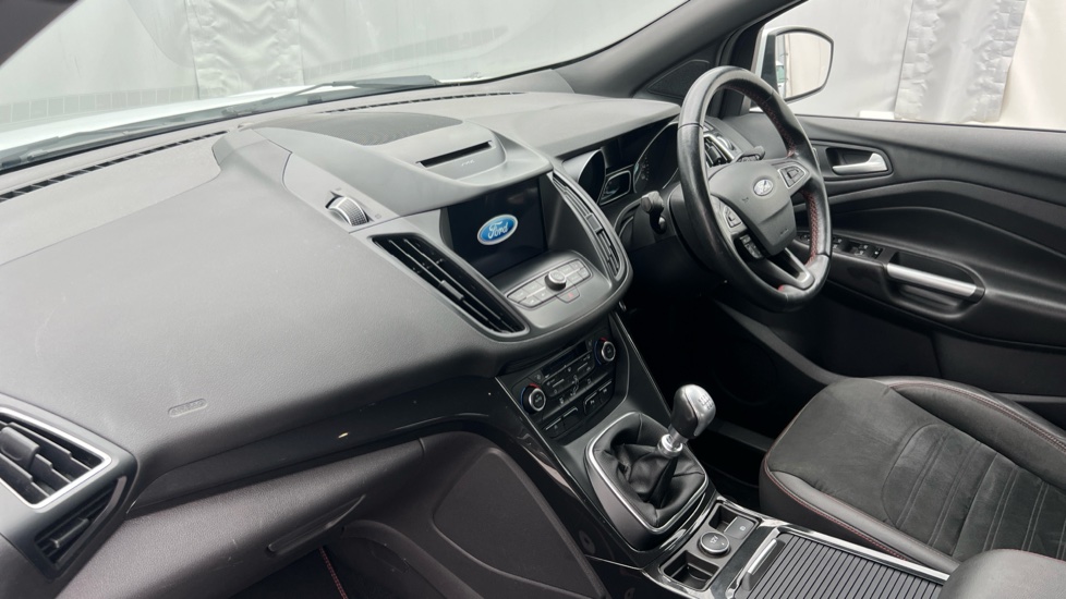 Ford Kuga 1.5 EcoBoost ST-Line 5dr 2WD Petrol Estate - Image 9