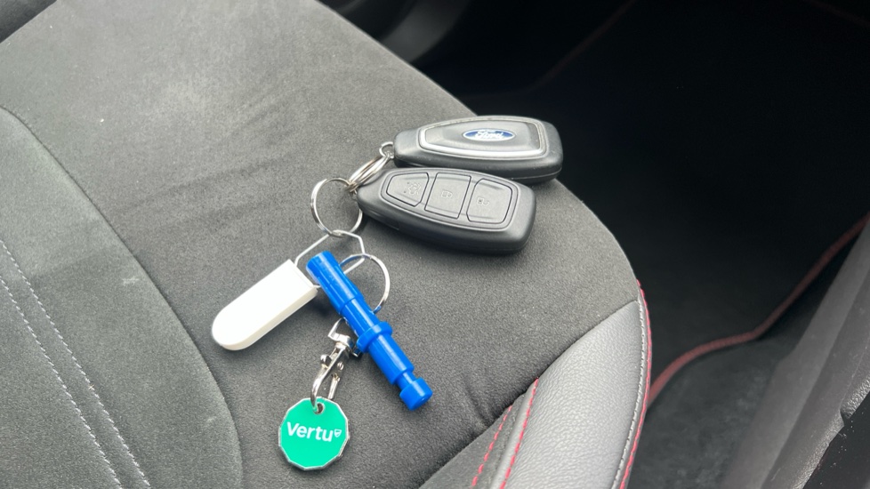 Ford Kuga 1.5 EcoBoost ST-Line 5dr 2WD Petrol Estate - Image 20