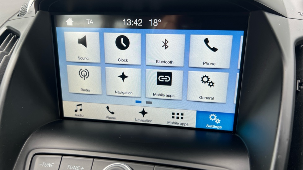 Ford Kuga 1.5 EcoBoost ST-Line 5dr 2WD Petrol Estate - Image 24
