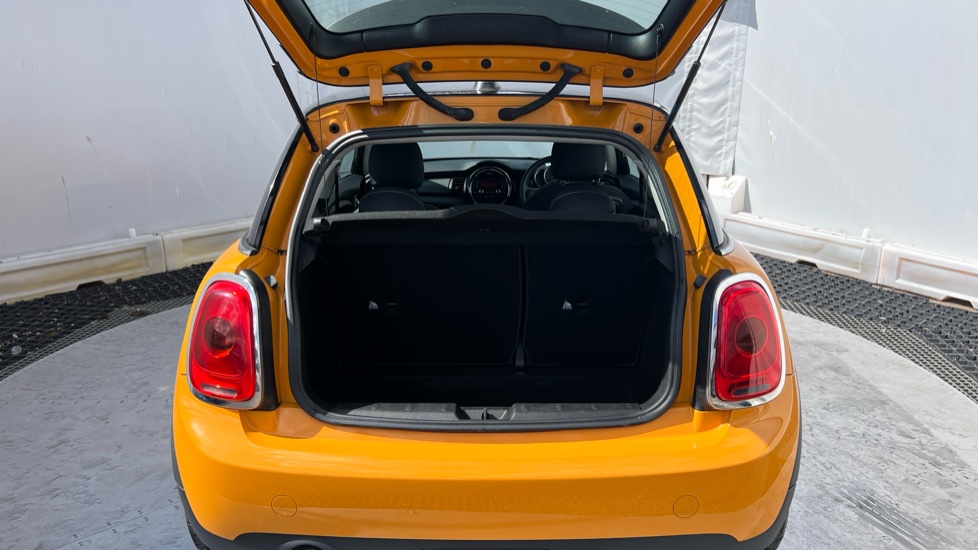 MINI Hatchback 1.5 Cooper 3dr Petrol Hatchback - Image 4