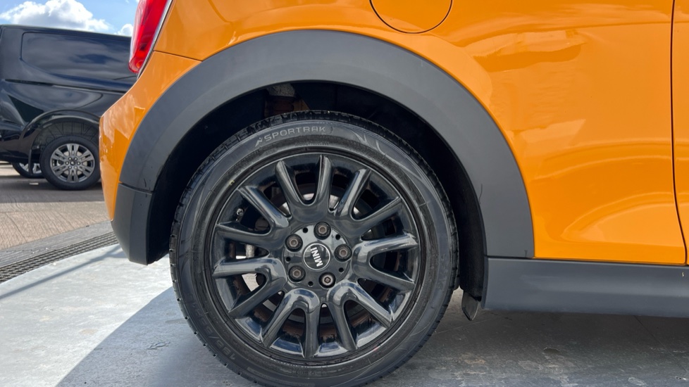 MINI Hatchback 1.5 Cooper 3dr Petrol Hatchback - Image 7