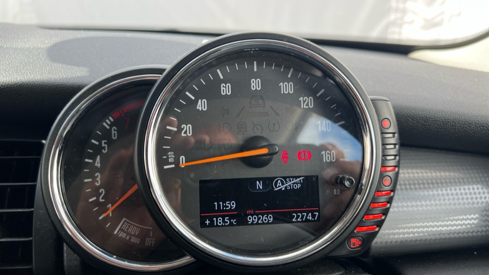 MINI Hatchback 1.5 Cooper 3dr Petrol Hatchback - Image 18