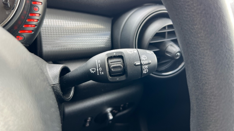 MINI Hatchback 1.5 Cooper 3dr Petrol Hatchback - Image 29