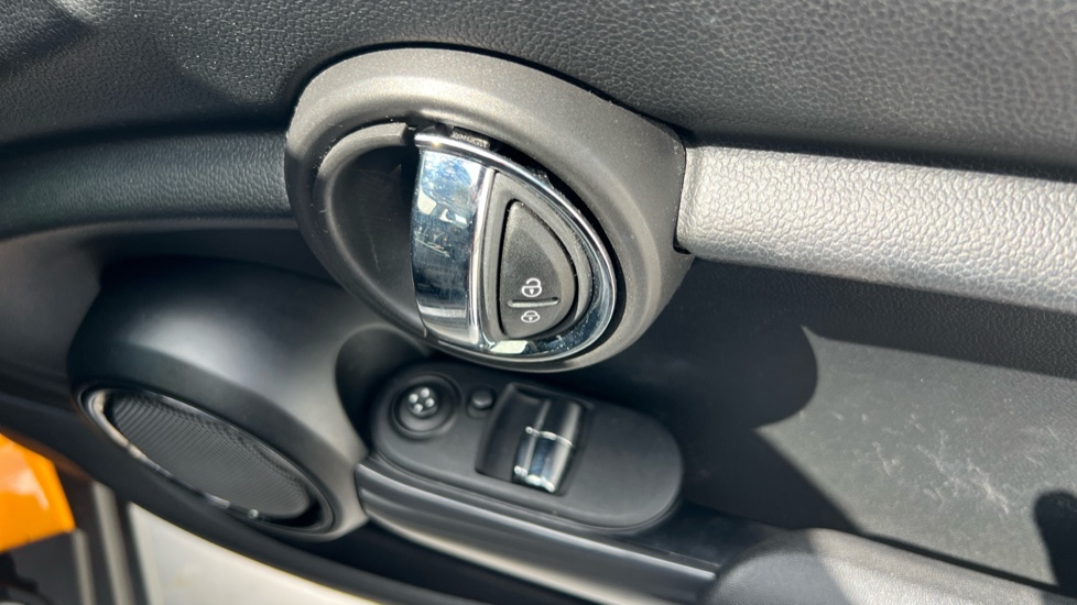 MINI Hatchback 1.5 Cooper 3dr Petrol Hatchback - Image 31