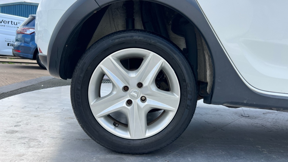 Dacia Sandero Stepway 0.9 TCe Laureate 5dr Petrol Hatchback - Image 7