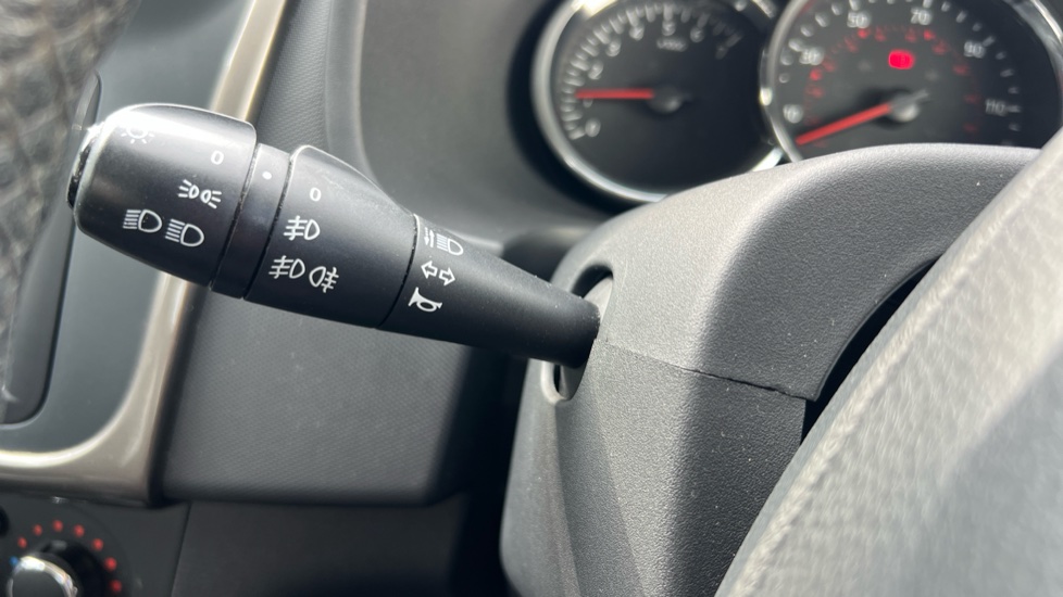 Dacia Sandero Stepway 0.9 TCe Laureate 5dr Petrol Hatchback - Image 32