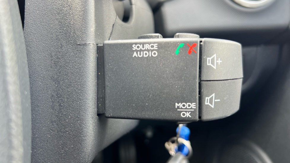Dacia Sandero Stepway 0.9 TCe Laureate 5dr Petrol Hatchback - Image 34