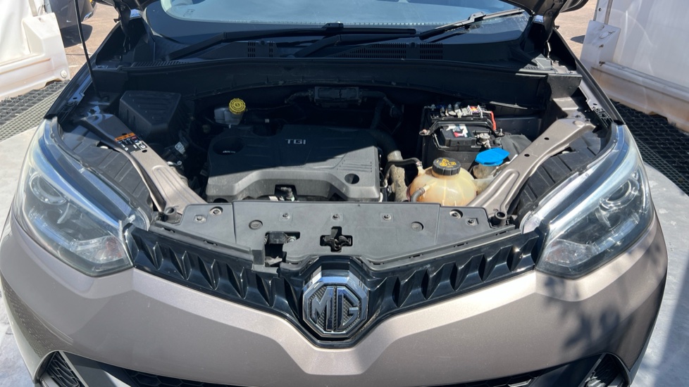 MG GS 1.5 TGI Excite 5dr Petrol Hatchback - Image 8