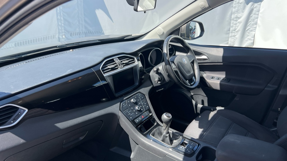 MG GS 1.5 TGI Excite 5dr Petrol Hatchback - Image 9