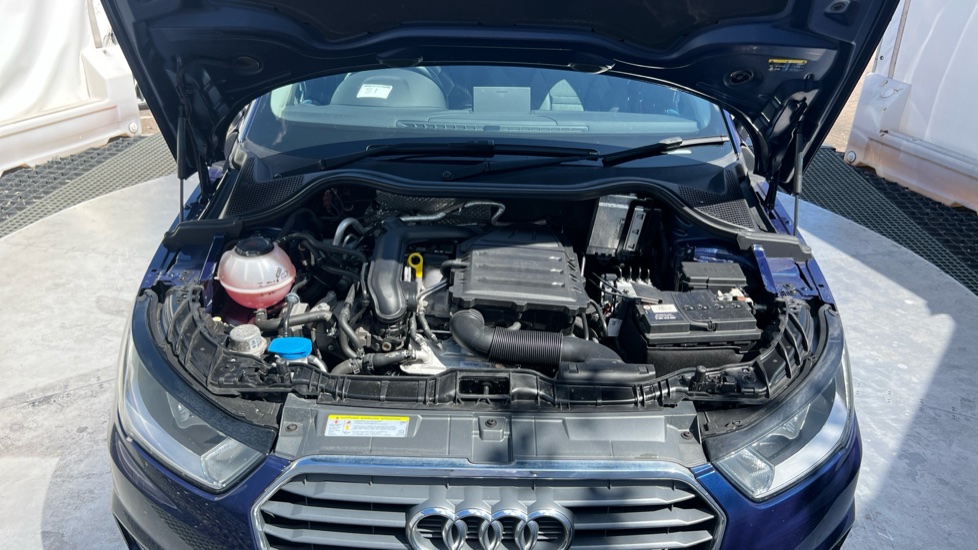 Audi A1 1.0 TFSI Sport Nav 5dr Petrol Hatchback - Image 8