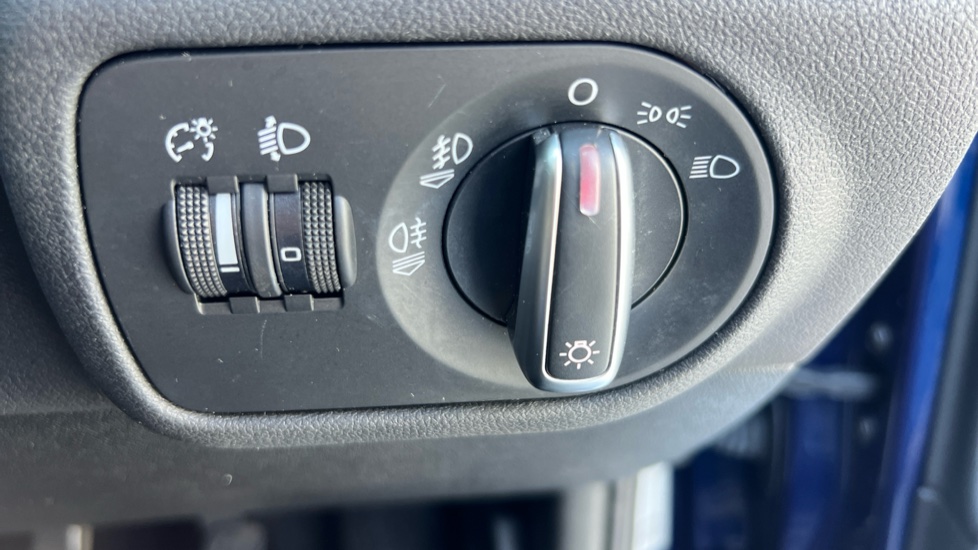 Audi A1 1.0 TFSI Sport Nav 5dr Petrol Hatchback - Image 34