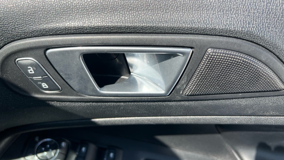 Ford EcoSport 1.0 EcoBoost Titanium 5dr Petrol Hatchback - Image 38