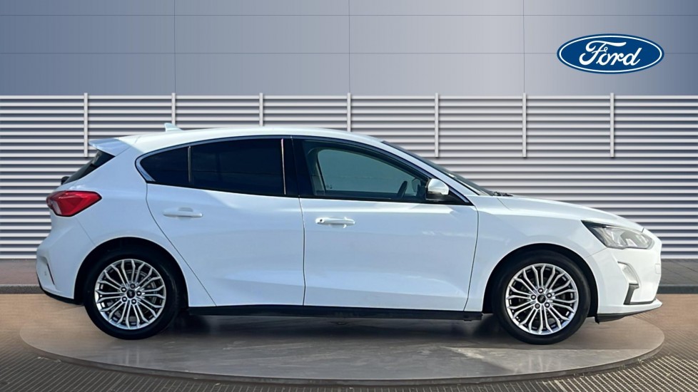 Ford Focus 1.0 EcoBoost 125 Titanium X 5dr Petrol Hatchback - Image 5