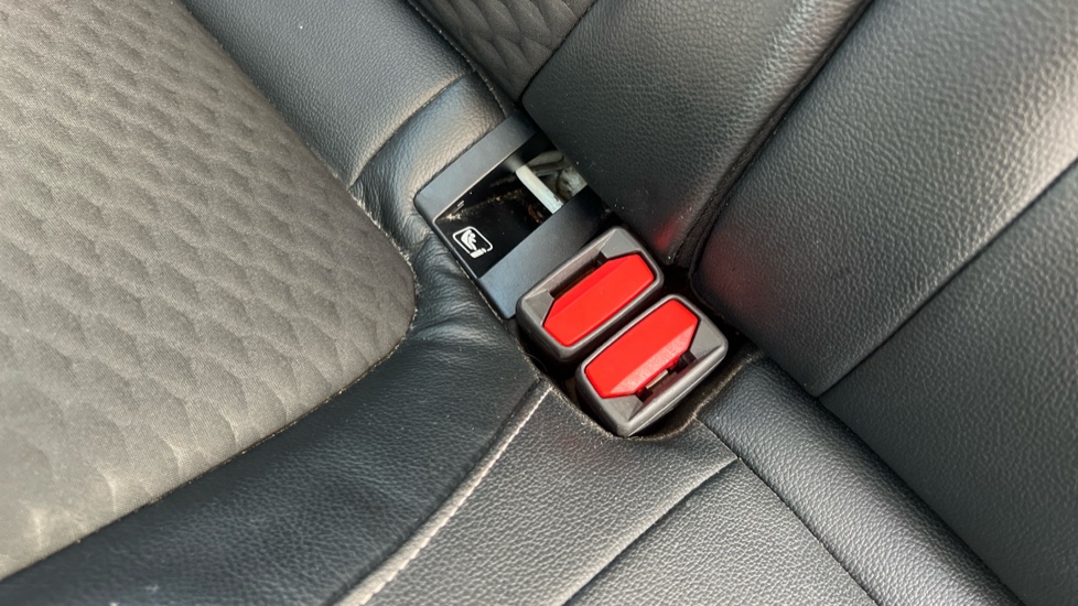 Ford Focus 1.0 EcoBoost 125 Titanium X 5dr Petrol Hatchback - Image 17