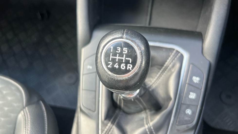 Ford Focus 1.0 EcoBoost 125 Titanium X 5dr Petrol Hatchback - Image 33