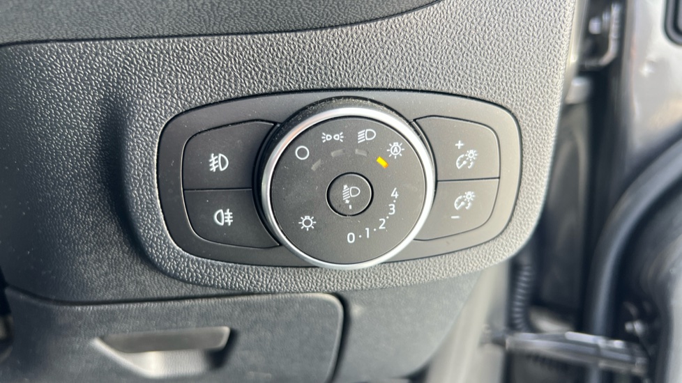 Ford Fiesta 1.0 EcoBoost Hybrid mHEV 125 ST-Line Edition 5dr Petrol Hatchback - Image 35