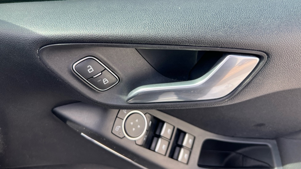 Ford Fiesta 1.0 EcoBoost Hybrid mHEV 125 ST-Line Edition 5dr Petrol Hatchback - Image 36