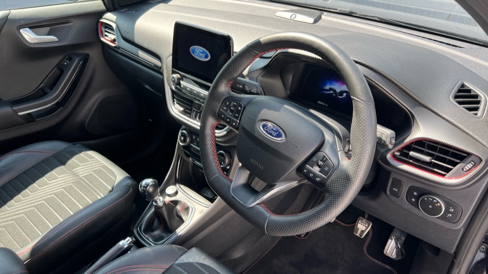 Ford Puma 1.0 EcoBoost Hybrid mHEV ST-Line X First Ed 5dr Petrol Hatchback - Image 11