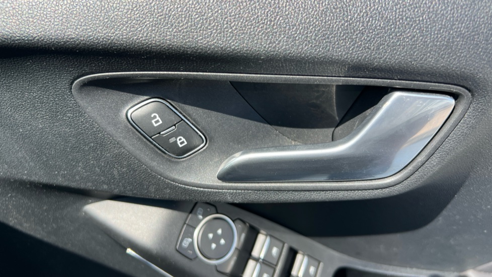 Ford Puma 1.0 EcoBoost Hybrid mHEV ST-Line X First Ed 5dr Petrol Hatchback - Image 38
