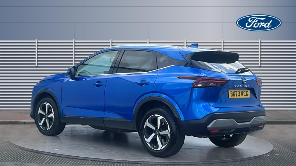 Nissan Qashqai 1.3 DiG-T MH N-Connecta 5dr Petrol Hatchback - Image 2