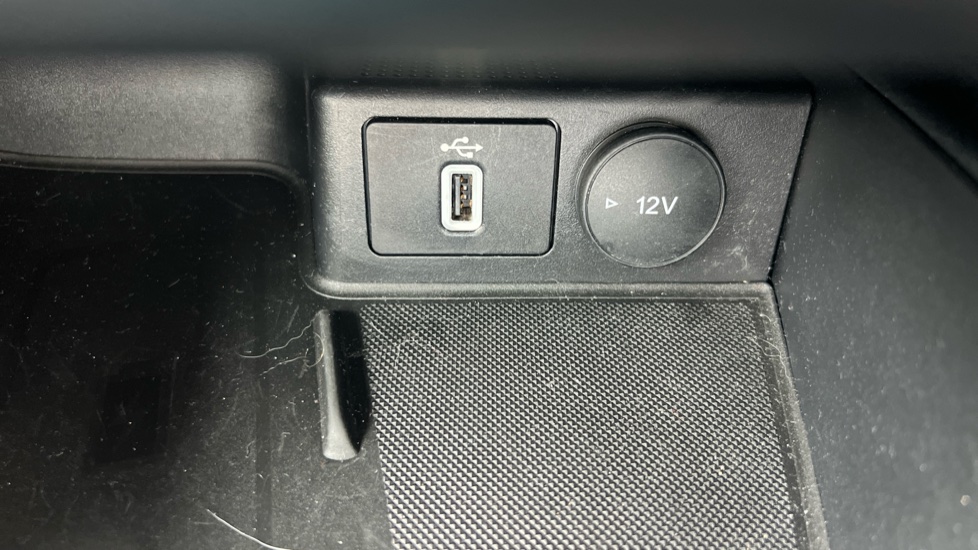 Ford Focus 1.0 EcoBoost Hybrid mHEV 125 ST-Line X Edition 5dr Petrol Hatchback - Image 29