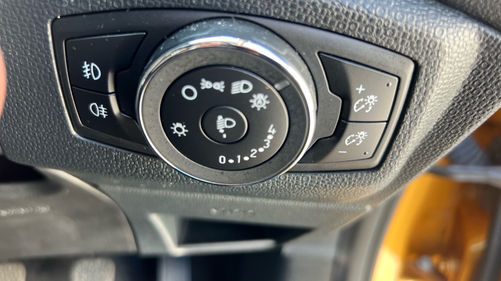 Ford EcoSport 1.0 EcoBoost 140 ST-Line 5dr Petrol Hatchback - Image 35