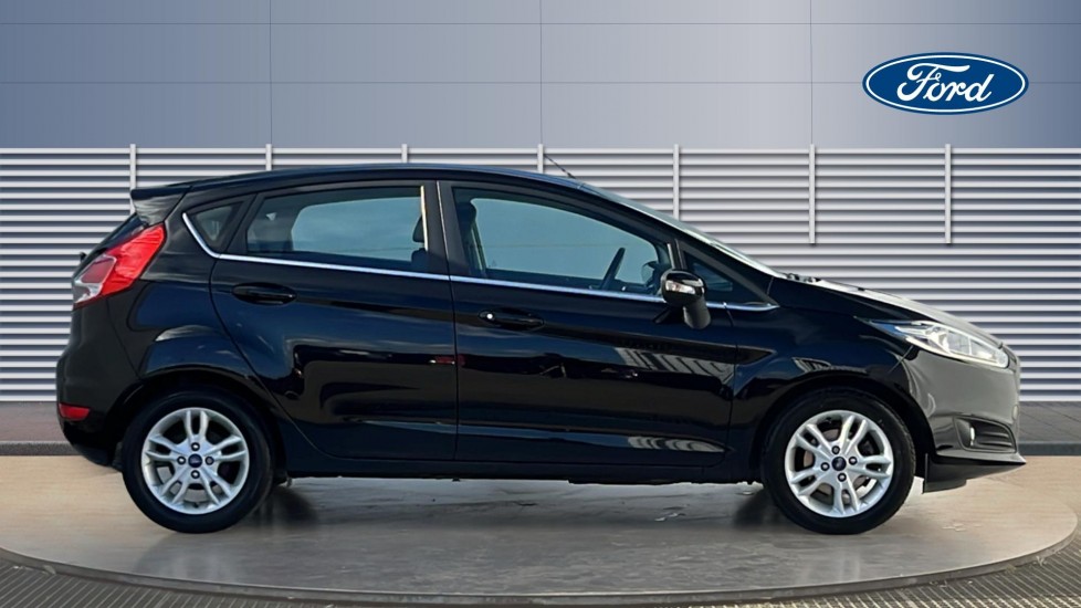 Ford Fiesta 1.0 EcoBoost Zetec 5dr Petrol Hatchback - Image 5