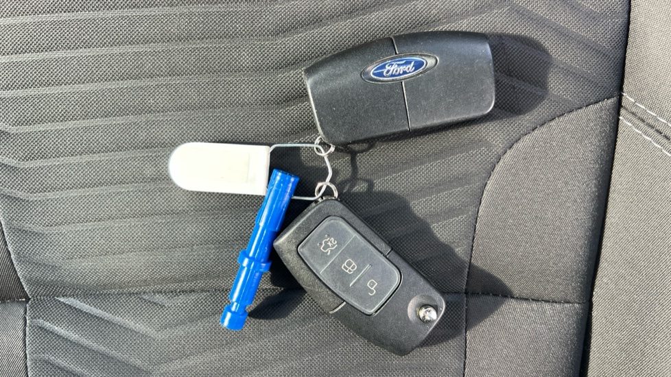 Ford Fiesta 1.0 EcoBoost Zetec 5dr Petrol Hatchback - Image 20