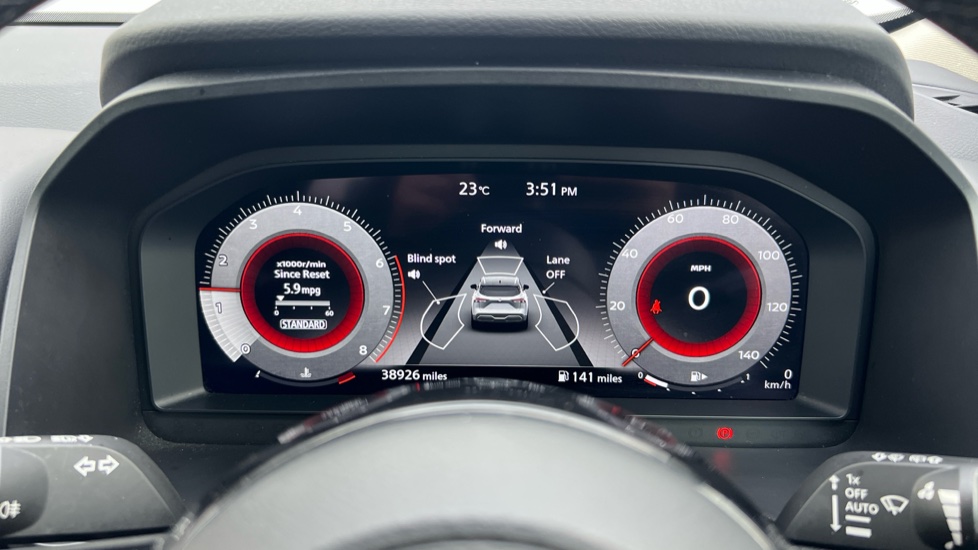 Nissan Qashqai 1.3 DiG-T MH N-Connecta 5dr Petrol Hatchback - Image 18