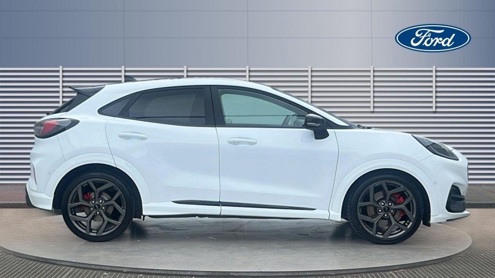 Ford Puma ST 1.0 EcoBoost Hybrid mHEV ST 5dr DCT Petrol Hatchback - Image 5
