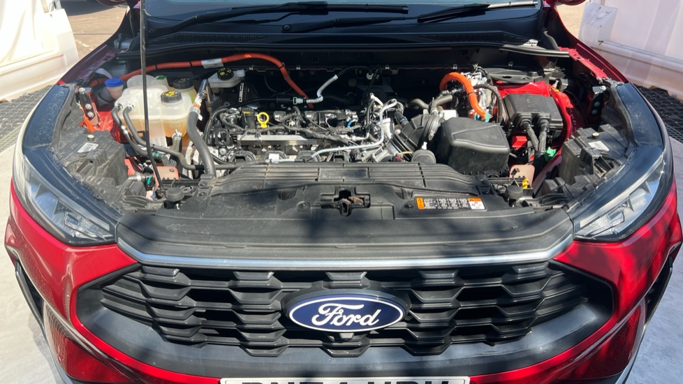 Ford Kuga 2.5 FHEV ST-Line 5dr CVT Hybrid Estate - Image 8