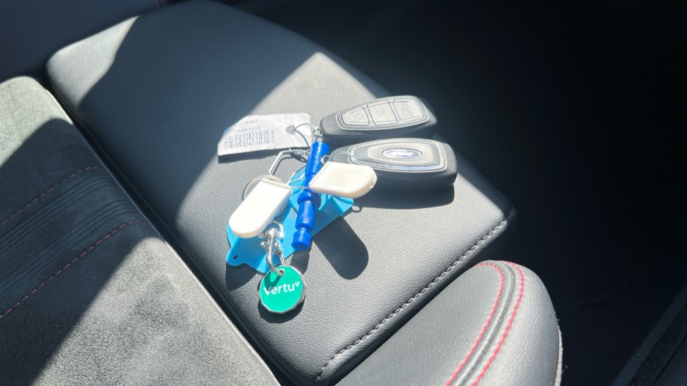 Ford Kuga 2.5 FHEV ST-Line 5dr CVT Hybrid Estate - Image 20