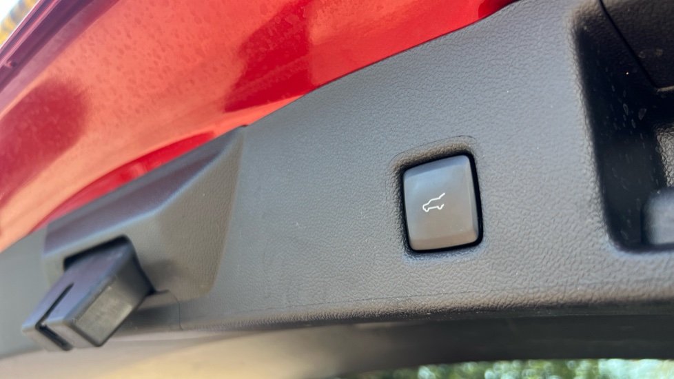 Ford Kuga 2.5 FHEV ST-Line 5dr CVT Hybrid Estate - Image 42