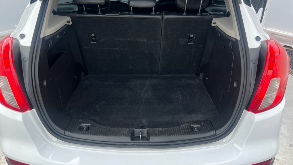 Vauxhall Mokka X 1.4T Elite Nav 5dr Auto Petrol Hatchback - Image 4