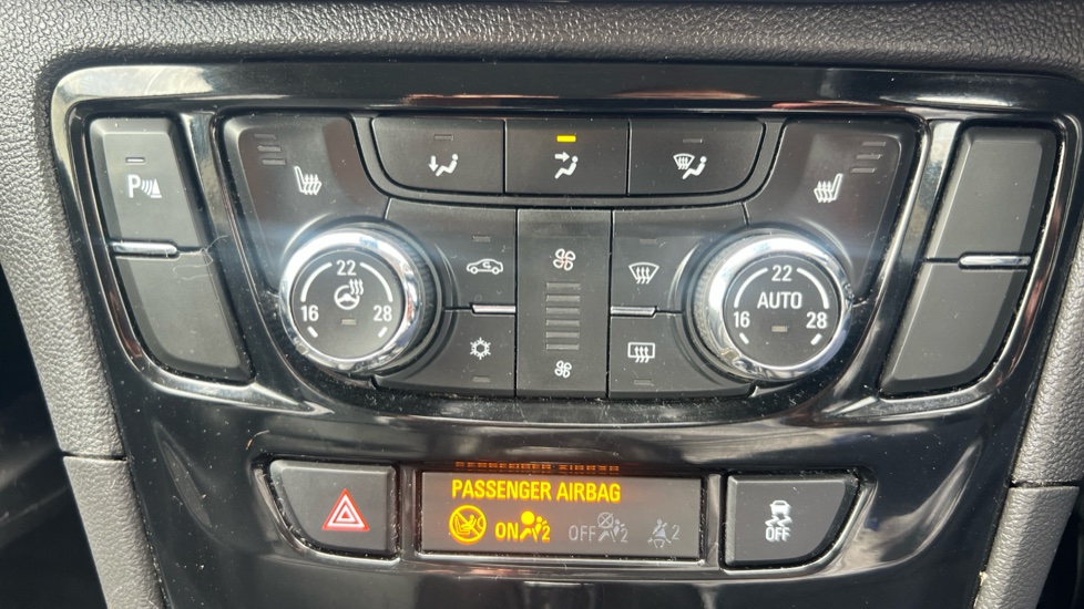 Vauxhall Mokka X 1.4T Elite Nav 5dr Auto Petrol Hatchback - Image 27