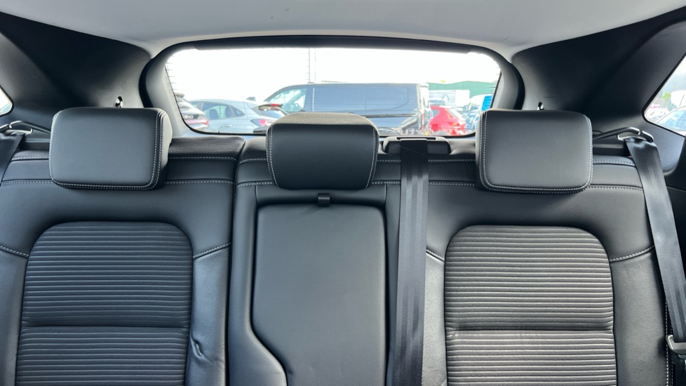 Ford Kuga 1.5 EcoBlue Titanium Edition 5dr Auto Diesel Estate - Image 15