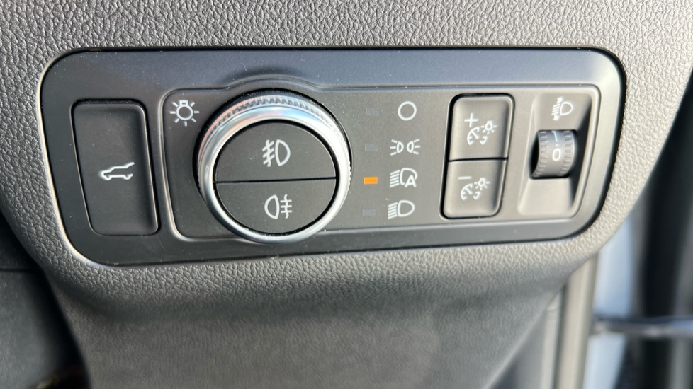 Ford Kuga 1.5 EcoBlue Titanium Edition 5dr Auto Diesel Estate - Image 36