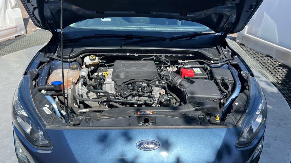 Ford Focus 1.0 EcoBoost 125 Titanium 5dr Petrol Estate - Image 8