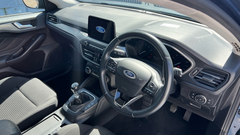 Ford Focus 1.0 EcoBoost 125 Titanium 5dr Petrol Estate - Image 11