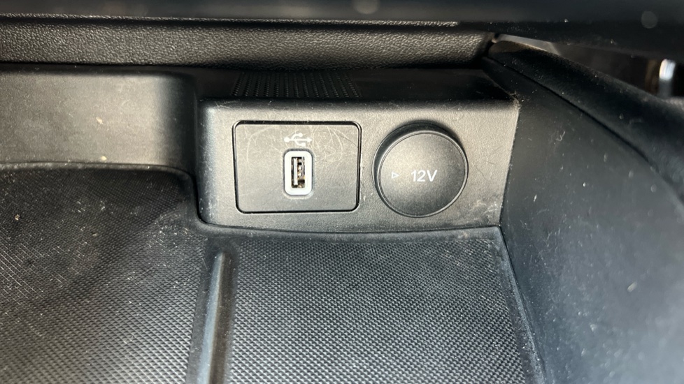 Ford Focus 1.0 EcoBoost 125 Titanium 5dr Petrol Estate - Image 29