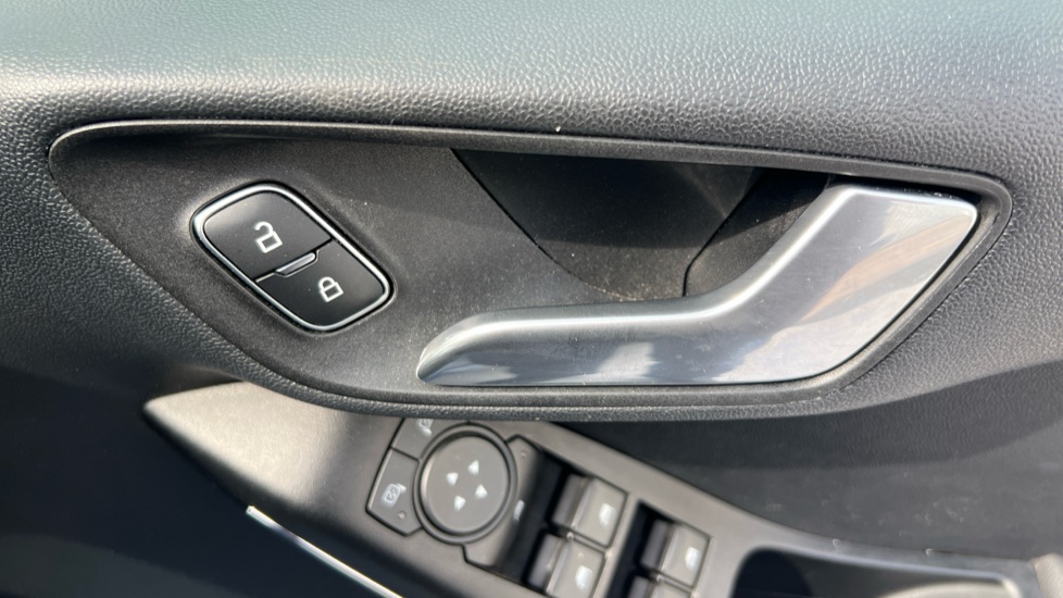 Ford Fiesta 1.0 EcoBoost Hybrid mHEV 125 Titanium X 5dr Petrol Hatchback - Image 38