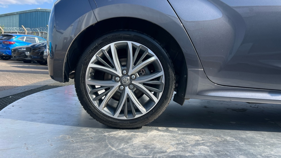 Toyota Yaris 1.5 Hybrid Excel 5dr CVT Hybrid Hatchback - Image 7