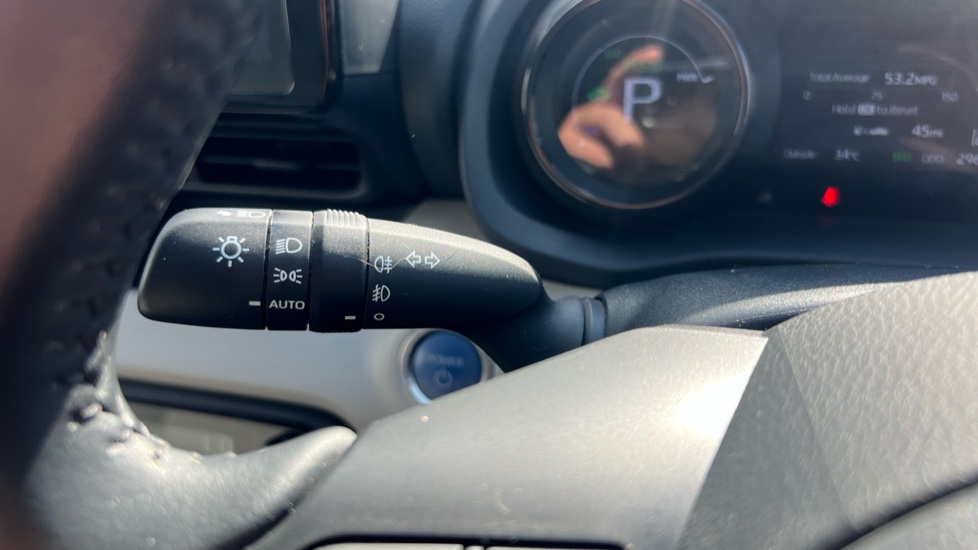 Toyota Yaris 1.5 Hybrid Excel 5dr CVT Hybrid Hatchback - Image 24